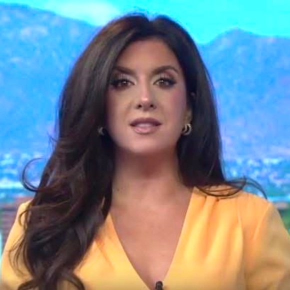 Meet your Posher, Danielle - Picture 1 of 1